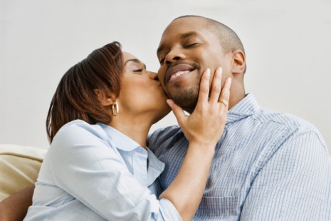 african-american-couple-kissing
